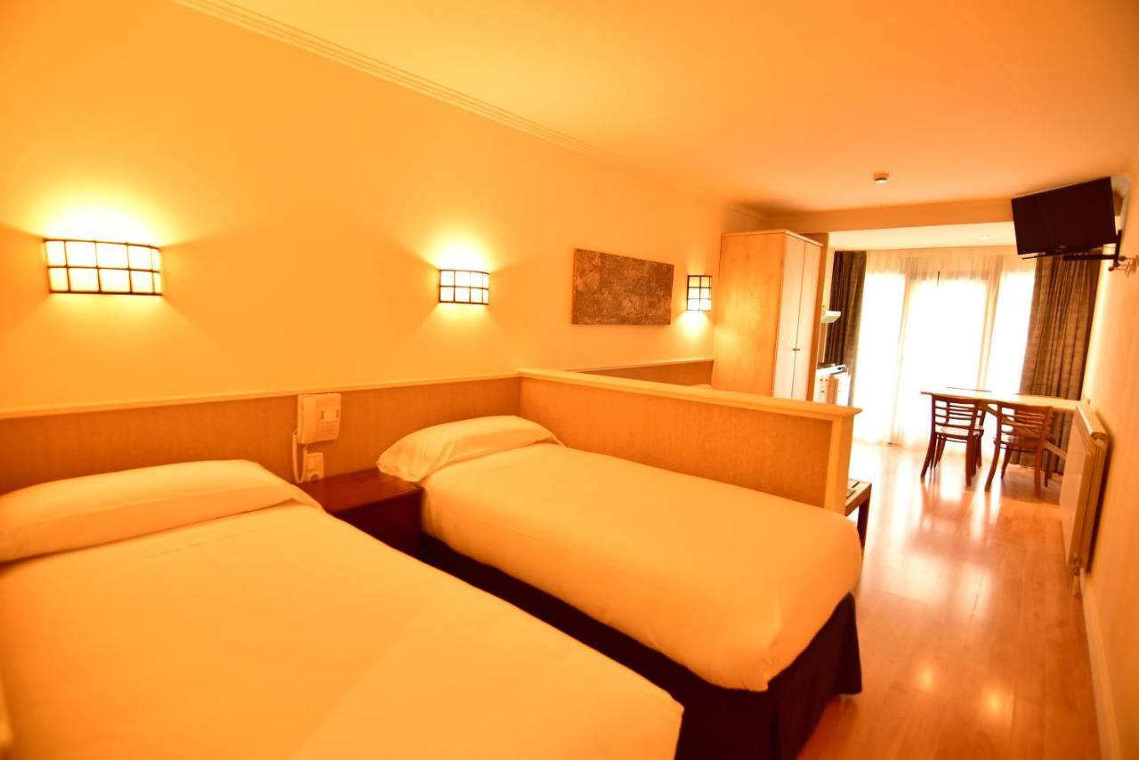 Yomo Patagonia Otel Arinsal Dış mekan fotoğraf
