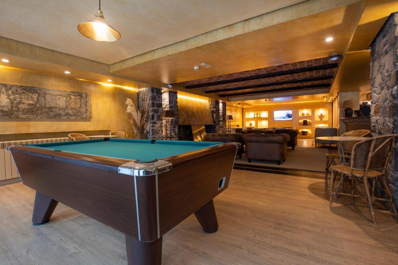 Yomo Patagonia Otel Arinsal Dış mekan fotoğraf