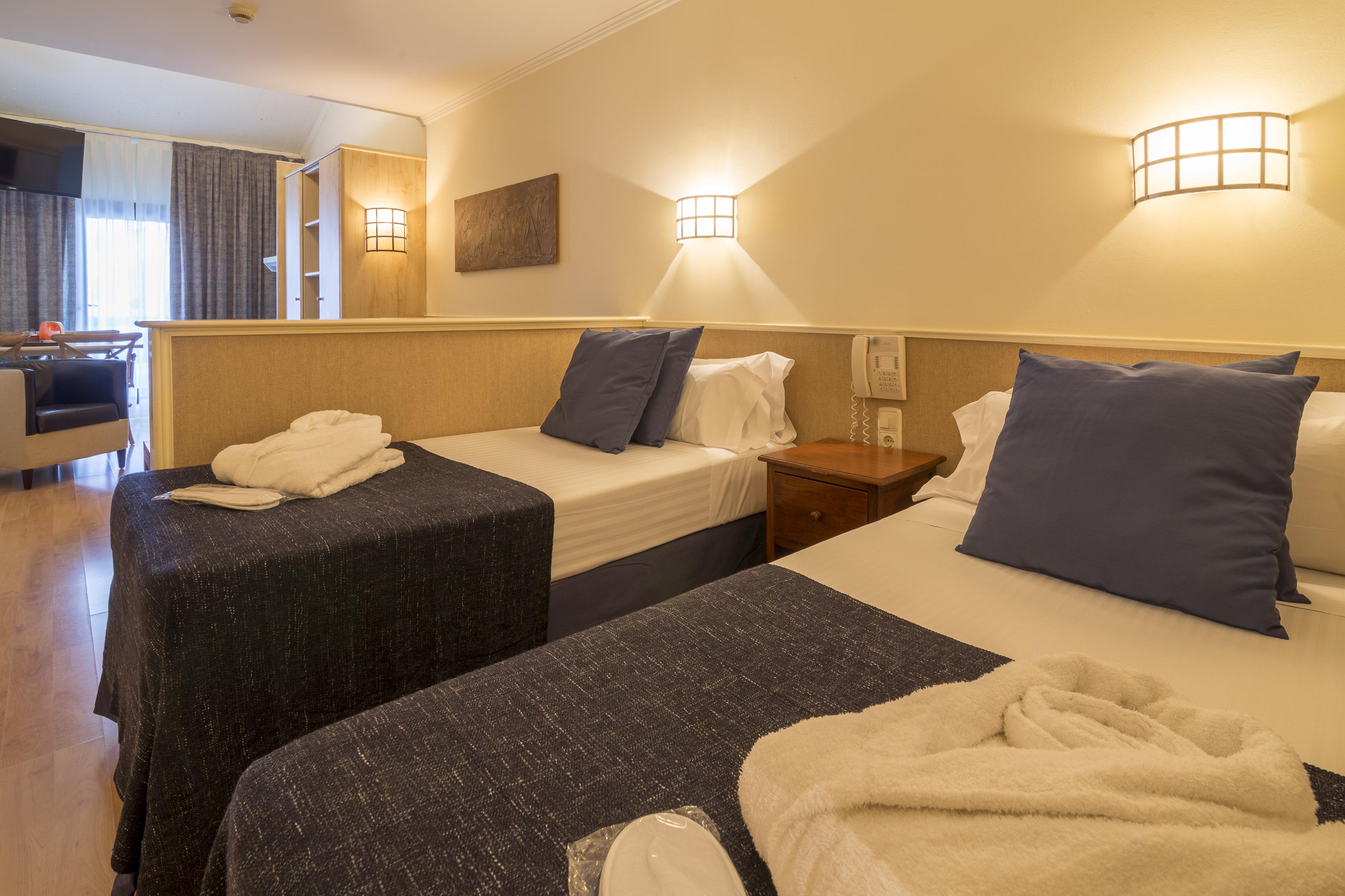 Yomo Patagonia Otel Arinsal Dış mekan fotoğraf