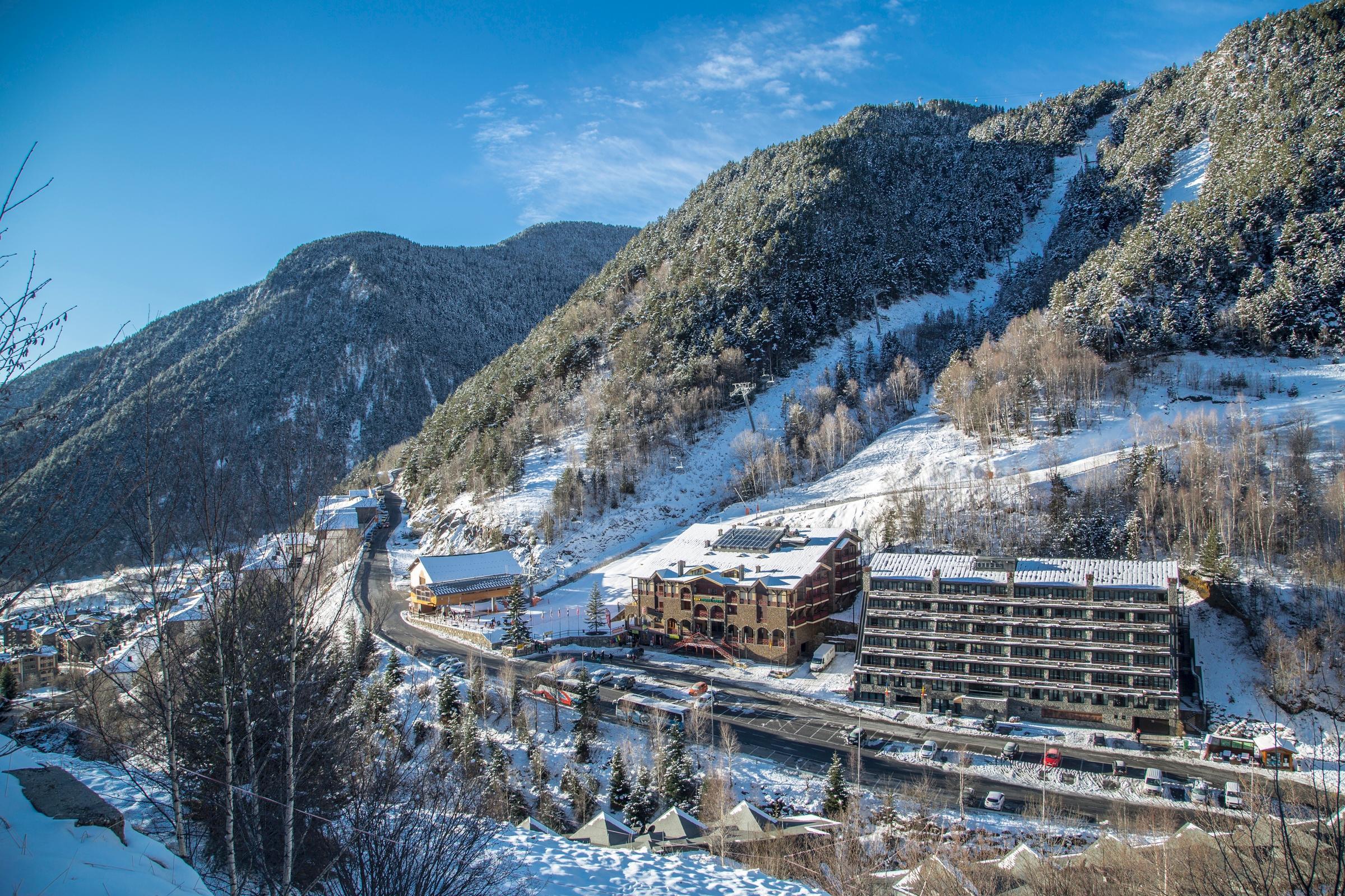Yomo Patagonia Otel Arinsal Dış mekan fotoğraf