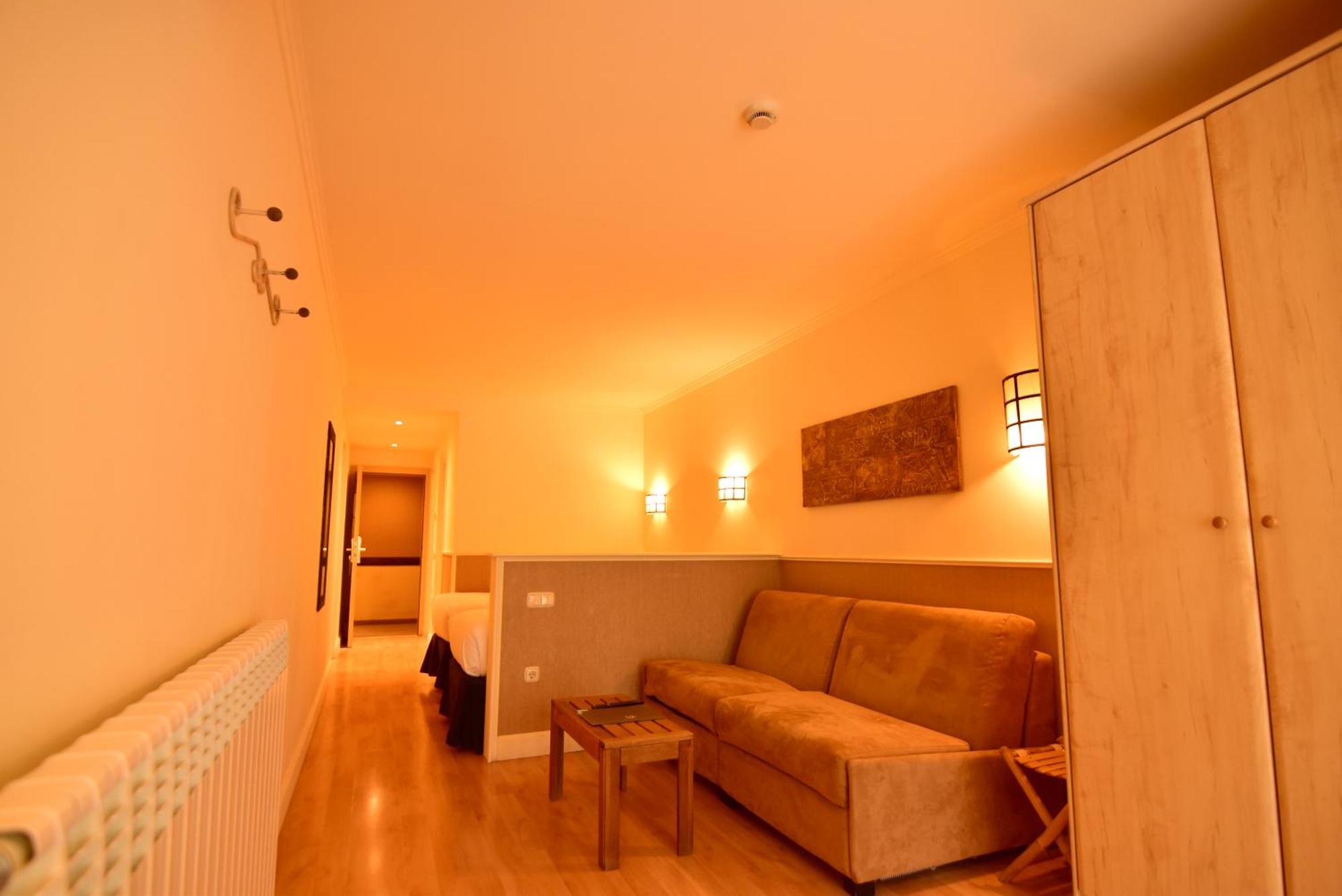 Yomo Patagonia Otel Arinsal Dış mekan fotoğraf